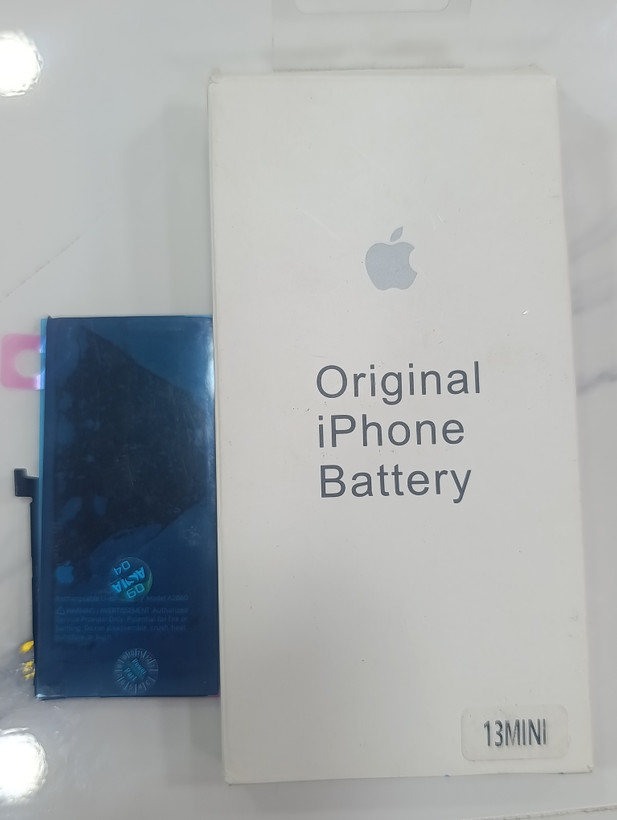 iPhone 13 mini باتری اپل مدل
